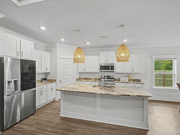 4th image of 12601 Windsor Dr