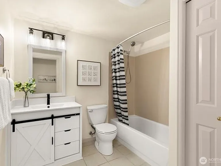 18501 SE Newport Way #H237 — Photo 17