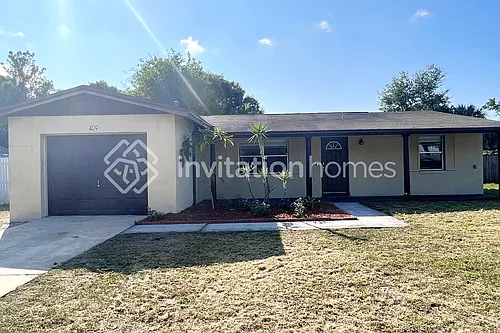409 S Hawthorn Cir Photo 1