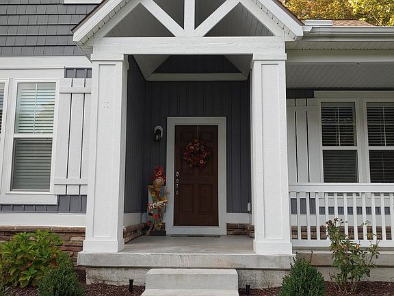 5th image of 360 Silverton Dr