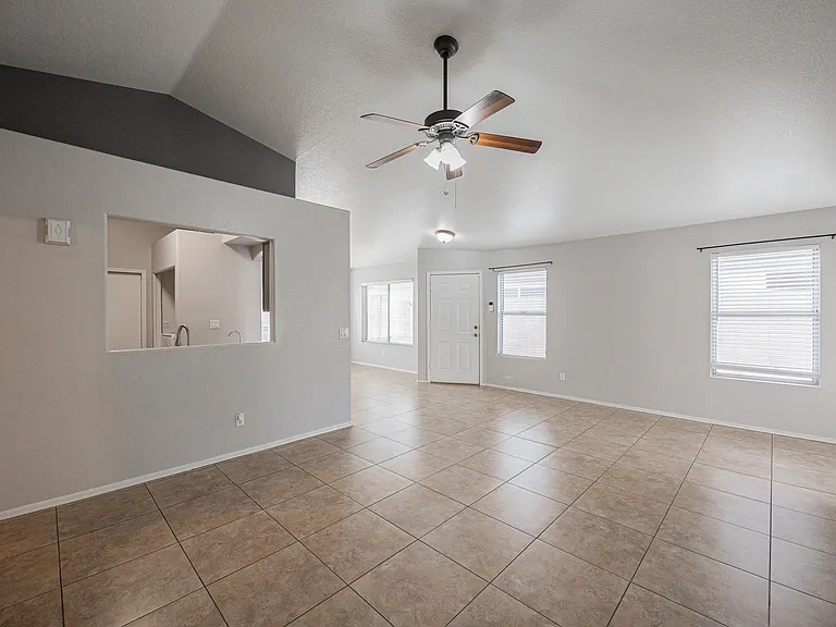 5014 W Ponderosa Ln — Photo 8