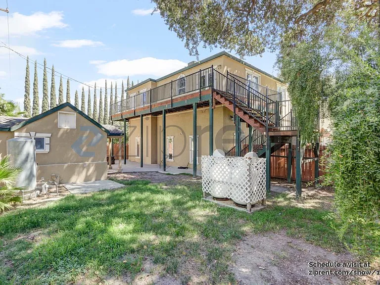 867 E Willow Ave — Photo 15