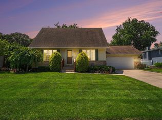 633 Imperial Dr, Crown Point, IN 46307