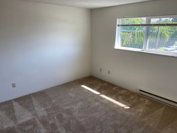 Aquarius Apartments, 2120 NW Tyler Ave #11, Corvallis, OR 97330
