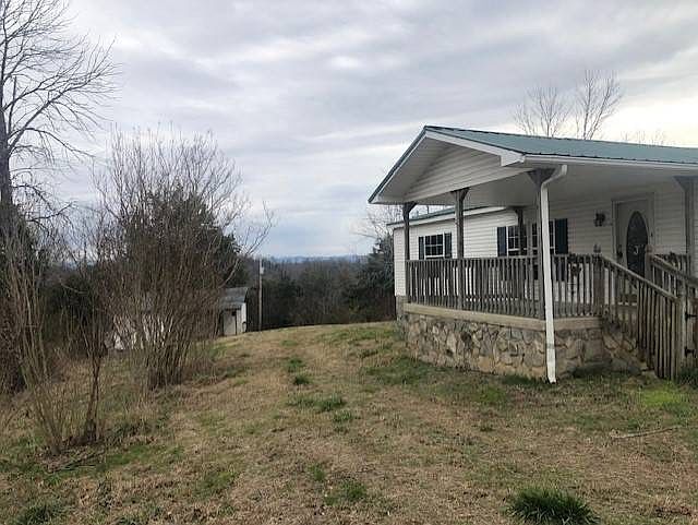 2nd image of 2880 Crossfield Rd