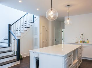 11 Percy St, Charleston, SC 29403