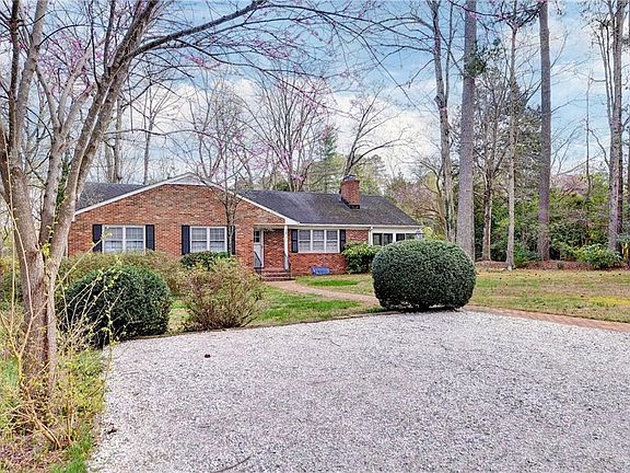 3rd image of 116 Holly Rd