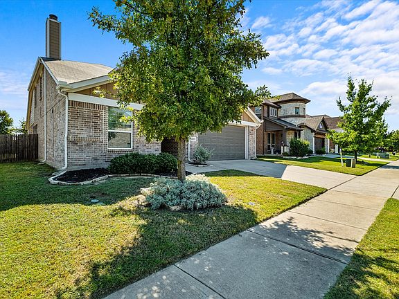 2nd image of 1105 Freesia Dr