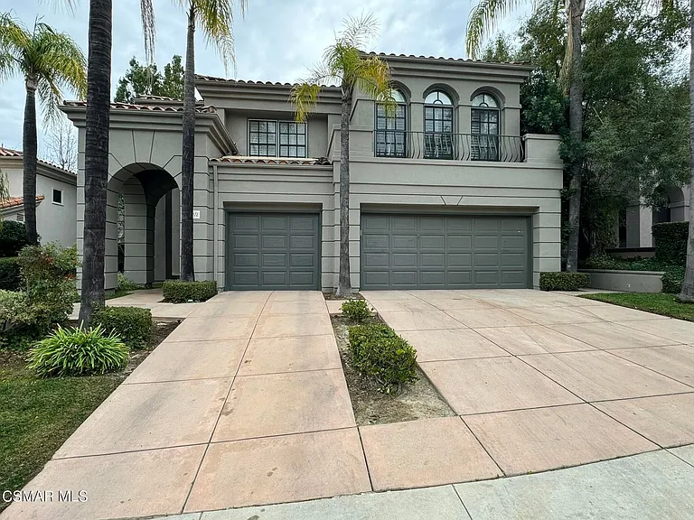 23172 Park Pinta — Photo 1