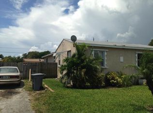 236 Bayberry Dr, Lake Park, FL 33403