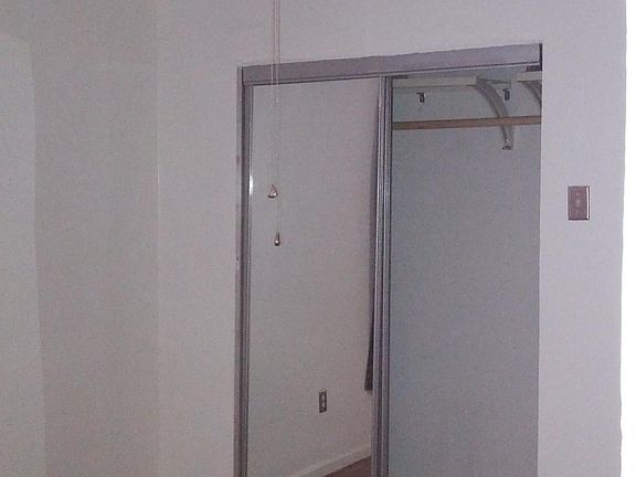 3rd image of 5917 S Loomis Blvd #1