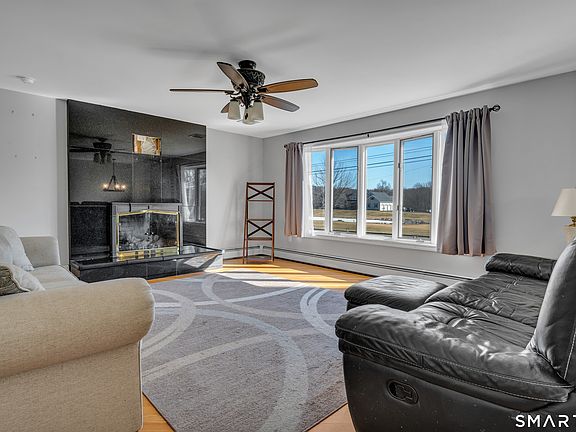 3rd image of 130 North Hill Road