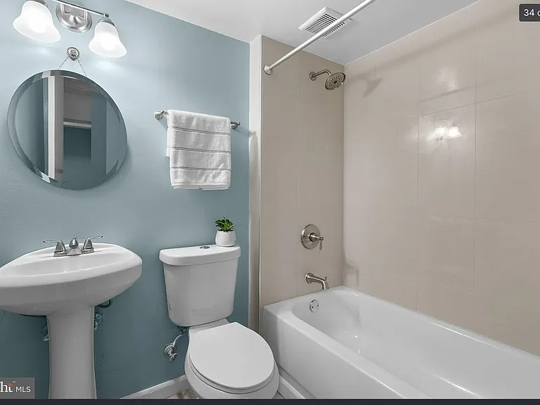 1713 Redgate Farms Ct #1713 — Photo 8