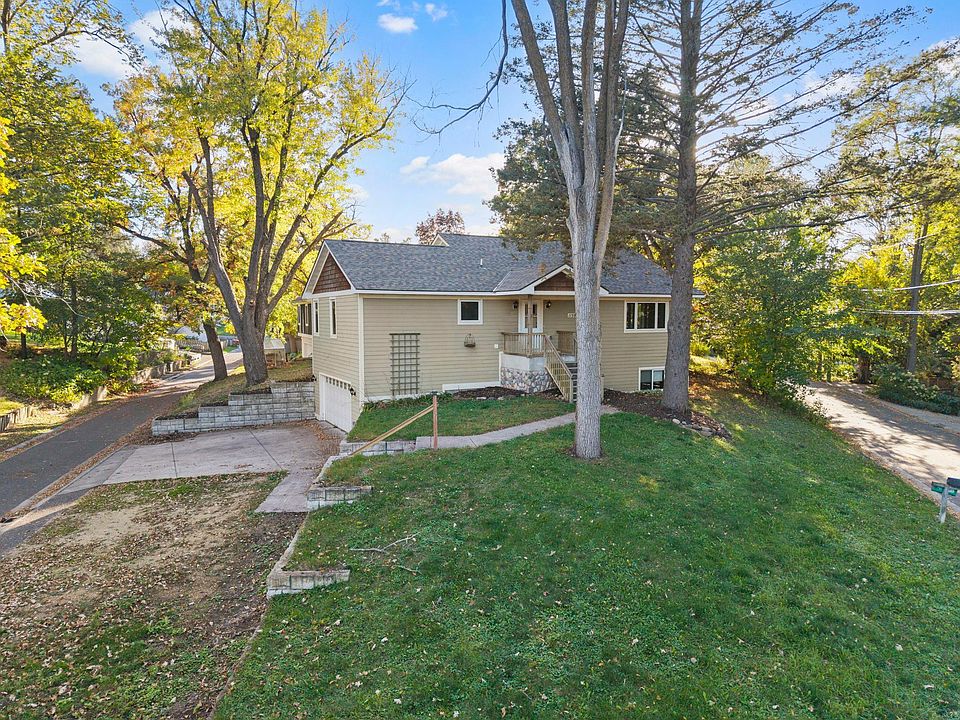 1st image of 1158 Summit Ave