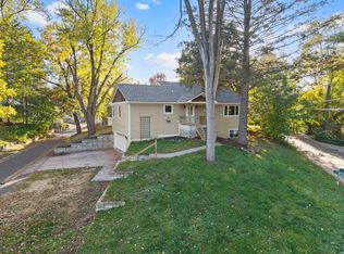 1158 Summit Ave, Saint Paul, MN 55115