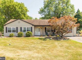 6056 Coldspring Dr, Collegeville, PA 19426