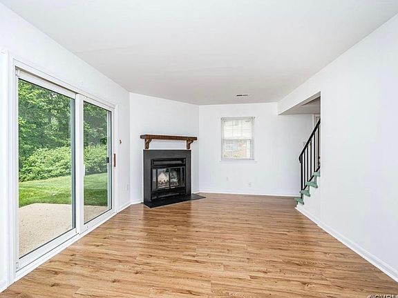 5th image of 1592 Heritage Hill Dr