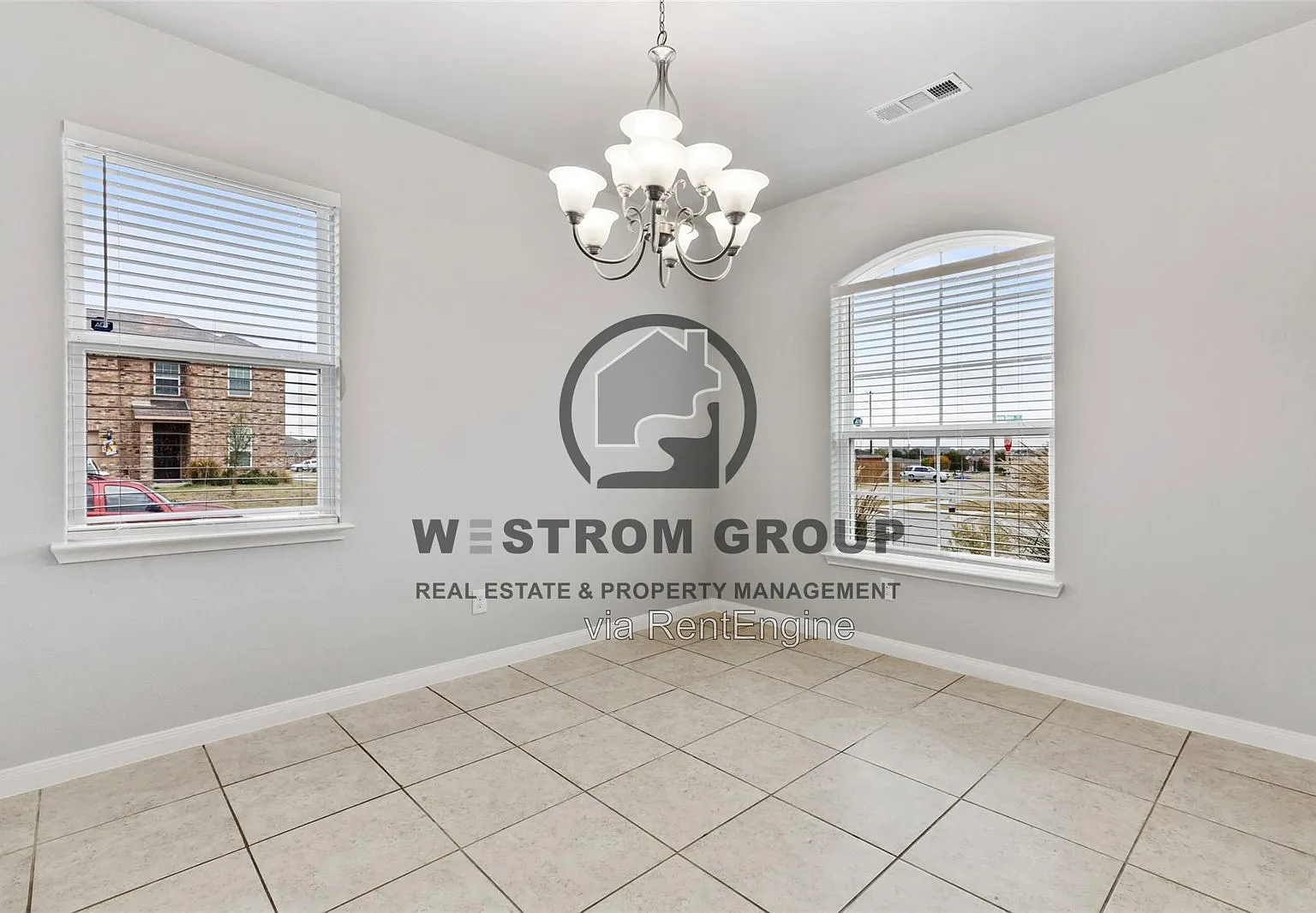 3 bed, 2.0 bath, 1597 sqft, $2,145 — Photo 4