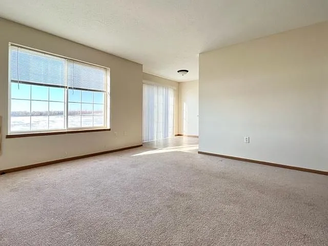 1715 11th Ave — Photo 3