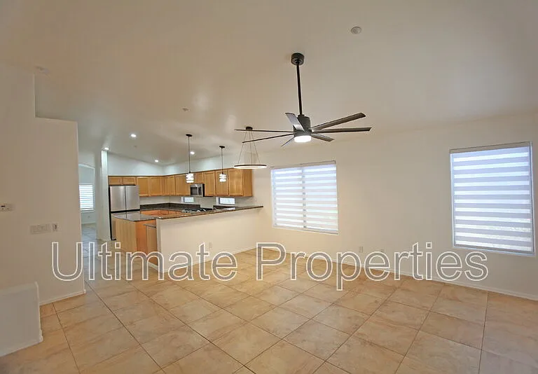 15313 N 104th Way — Photo 13
