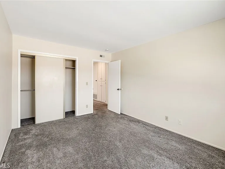 28003 Ridgebrook Ct — Photo 13