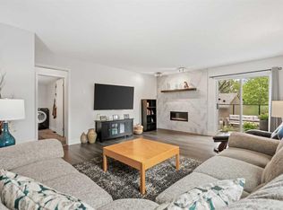 103 W Sandarac Pl NW, Calgary, AB T3K 2Y5