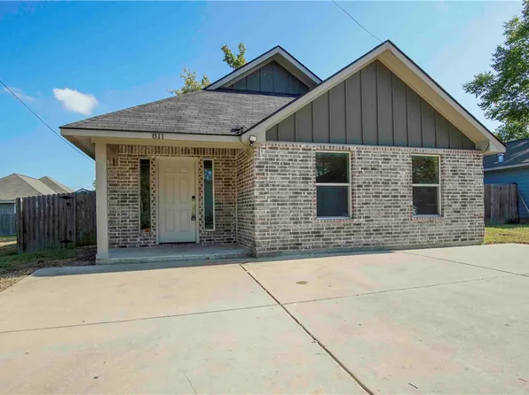 811 Dansby St, Bryan, TX 77803