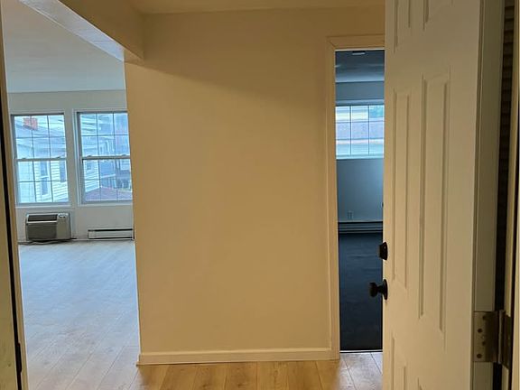 2nd image of 1109 1st North St #33