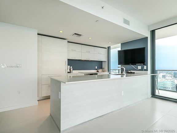 5th image of 1300 S Miami Ave #4701