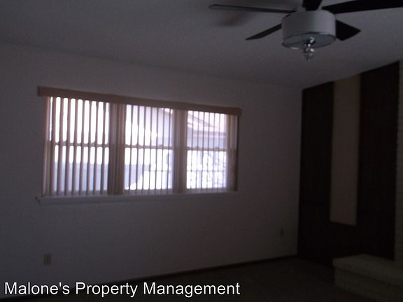 3rd image of 4728 Del Porte Dr
