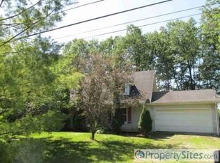 29049 Crawford Rd, Romulus, MI 48174