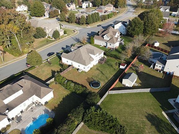 5th image of 4333 Woodland Dr