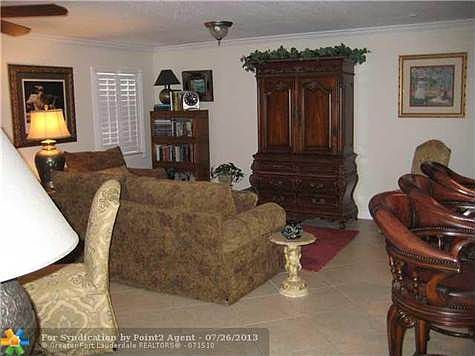 4th image of 150 NE 15th Ave APT 358