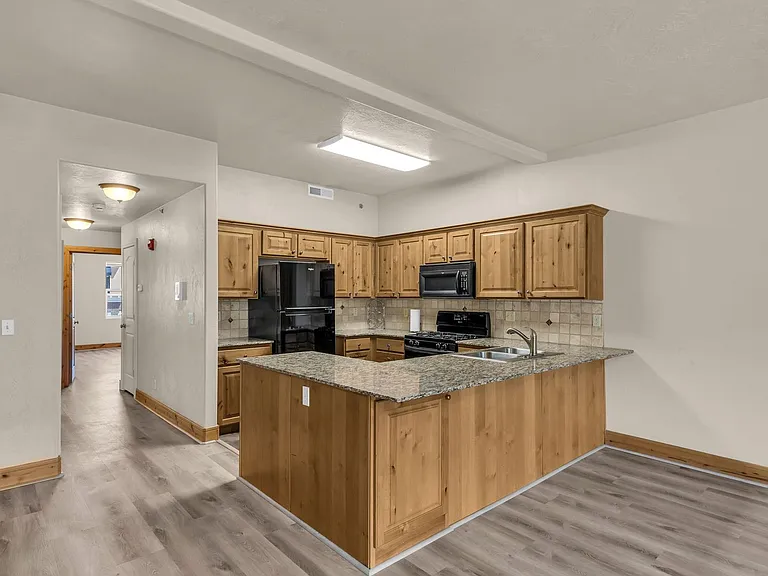 1684 W Fox Hollow Ln #H2 — Photo 5