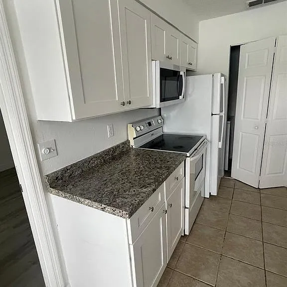 1069 S Hiawassee Rd #1322 — Photo 7