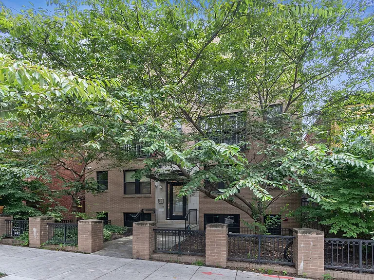 732 Lamont St NW #202 — Photo 23