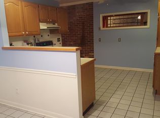 1353 Oakshire Ct, Herndon, VA 20170