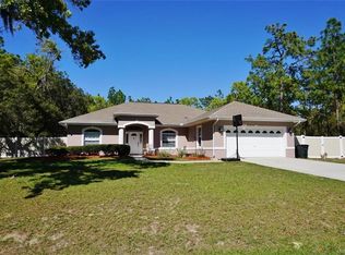 5653 W Paprika Loop, Homosassa, FL 34448