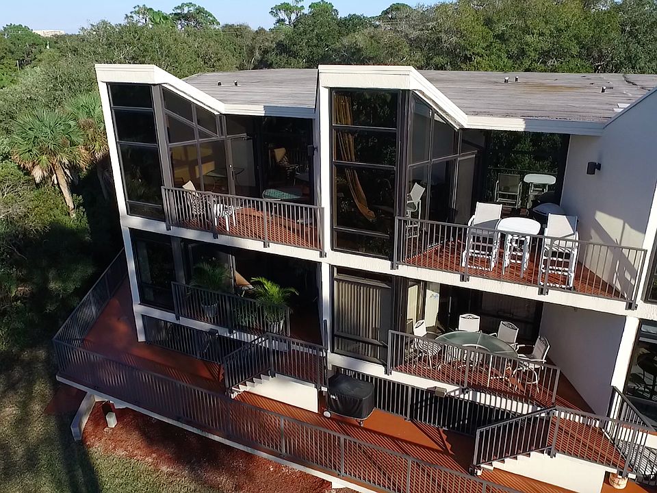 Balcony-Rear
