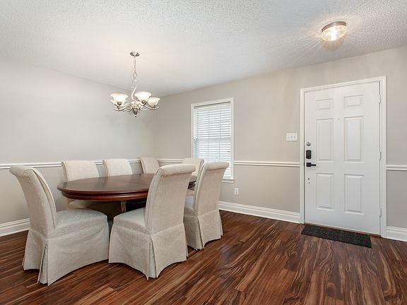 3rd image of 9913 Thomas Jefferson Dr