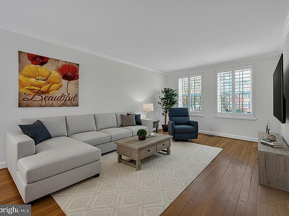 4th image of 2949 S Columbus St APT A2