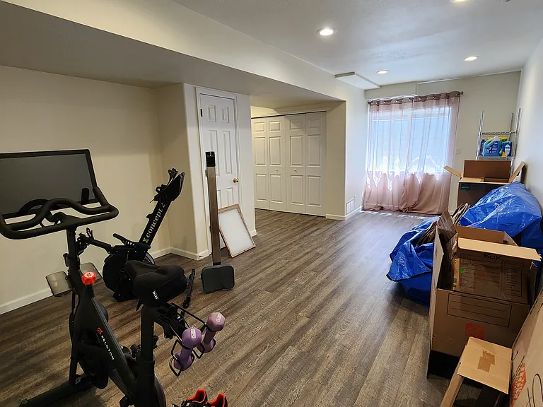 4736 Laurelglen Ln — Photo 32