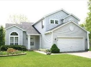 642 Linden Dr, Carol Stream, IL 60188