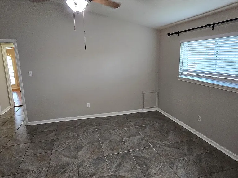 11507 Marrs Dr — Photo 23