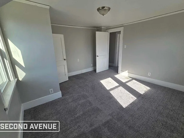 730 Wellington St SE — Photo 7