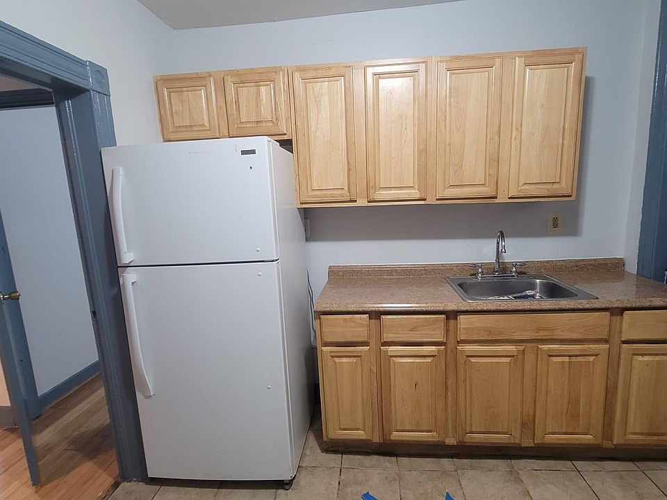 1st image of 9 Ellington St #2A