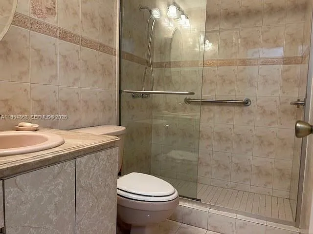 3923 NE 166th St #N-108 — Photo 21