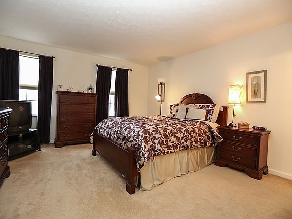 4th image of 3209 White Pine Ln