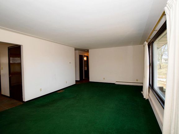 5th image of 14745 Ammeraal Ave