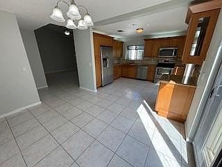 4th image of 5 Columbia Court